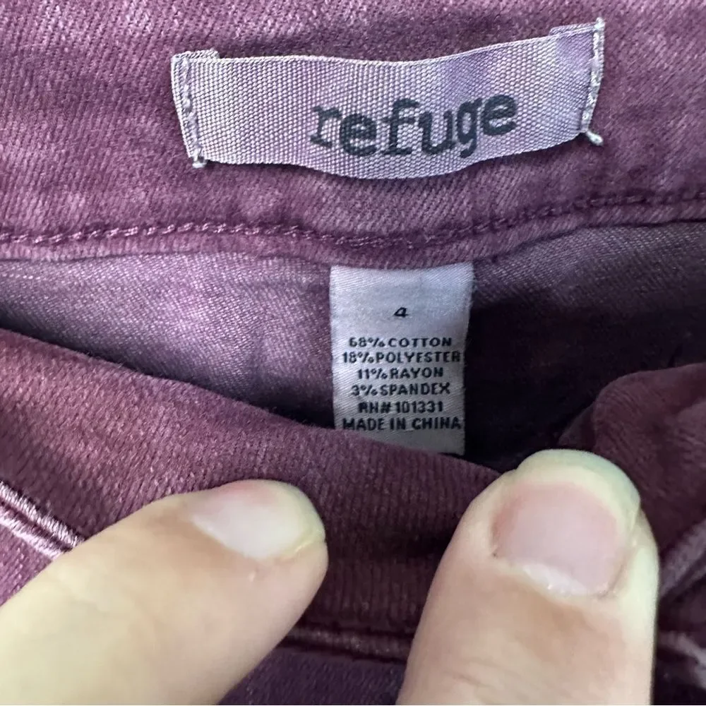 refuge stylish burgundy